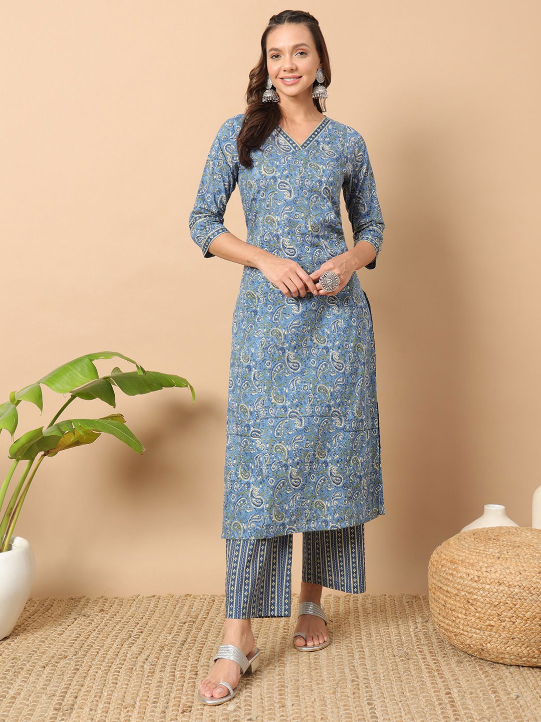 SET0131 Size Set V Neck Printed Cotton Kurti With Bottom Wholesale Shop In Surat